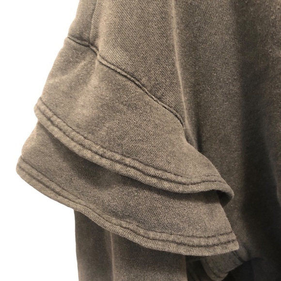 7 For All Mankind Ruffled Shoulder Crop Sweatshirt Sz. S Gray Raw Seams Casual - Picture 6 of 8